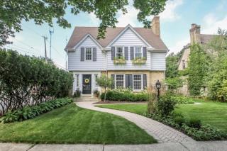 4517 Ardmore Ave, Milwaukee WI  53211-1402 exterior