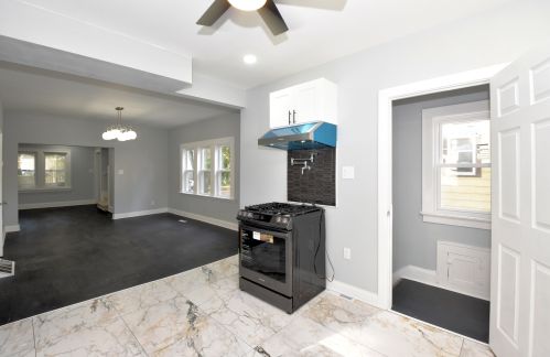 1939 18th St, Milwaukee WI  53205-1646 exterior