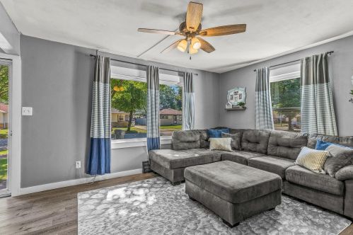 3901 86, Milwaukee WI 53222-2833 exterior