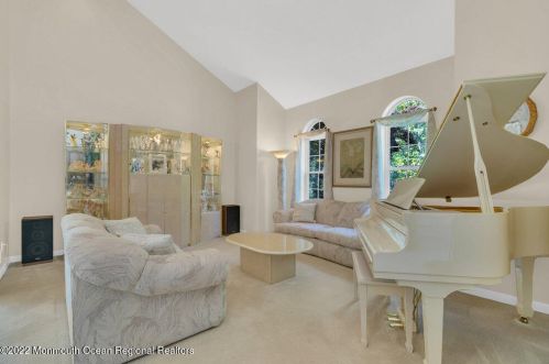 195 Gomberg Ave, Jackson Twp NJ 08527-1164 exterior