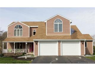 6 Blossom Ln, Wallingford CT  06492-5333 exterior