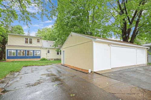 5183 Independence St, Maple Plain, MN 55359-9604