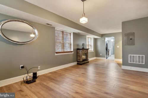 121 Galveston Pl, Washington, DC 20032-1107