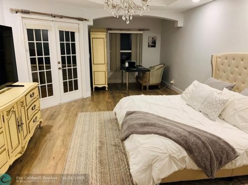 501 Nome Dr, Fort Pierce FL  34984-8945 exterior