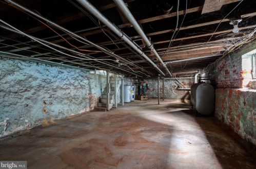 21 Wl Ave, Manor PA 19036-1303 exterior