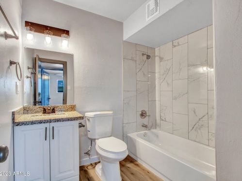 5526 Clarendon Ave, Phoenix AZ 85033-4118 exterior