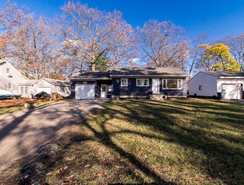 248 Eric Ave, Meskegon MI 49444-3702 exterior