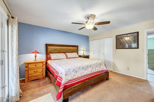 3330 Desert Cove Ave, Phoenix AZ  85029-4247 exterior