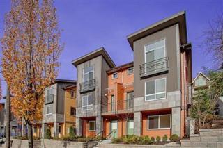 1638 Dearborn St, Seattle, WA 98144-2804