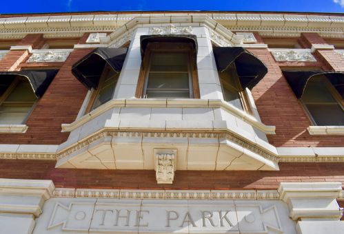 4240 Lisbon Ave, Milwaukee, WI 53208-1859