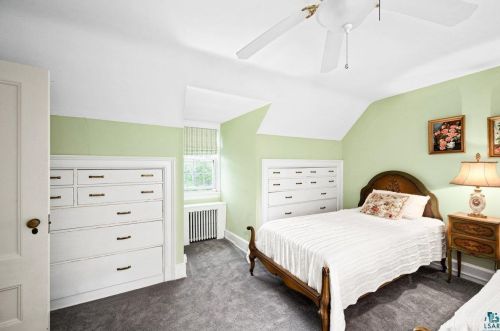 420 Hawthorne Rd, Duluth MN 55812-1936 exterior