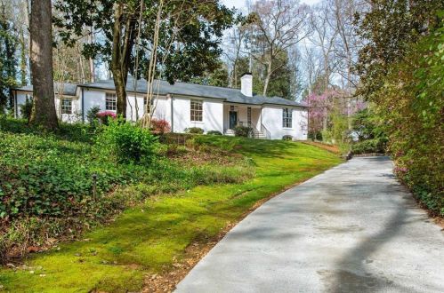 1129 Beechwood Dr, Atlanta, GA 30327-2705