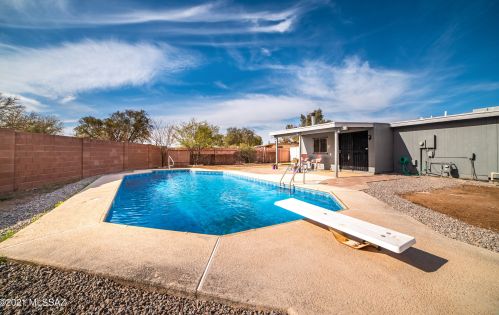 4122 Azalea St, Tucson AZ 85741-1031 exterior