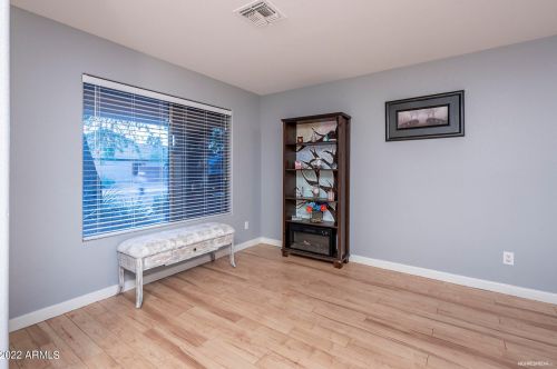 27601 25th Dr, Phoenix AZ  85085-4724 exterior