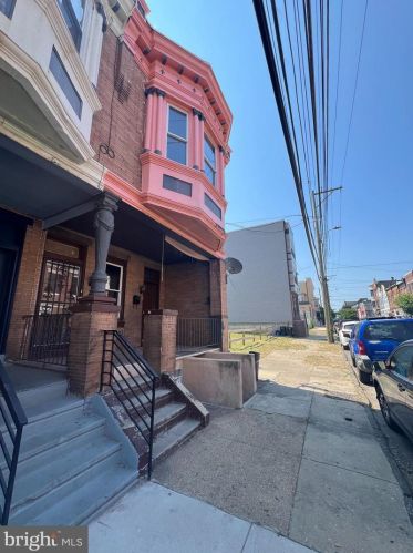 1527 28 St, Philadelphia PA 19121-3618 exterior