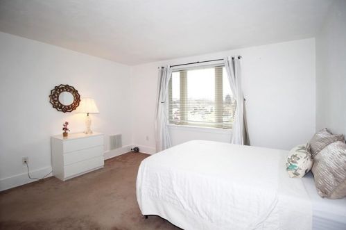 2400 Allender Ave, Pittsburgh PA 15220-3906 exterior