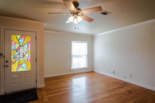 2007 Bradford St, Irving TX  75061-1911 exterior