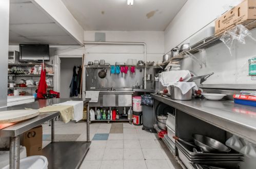 1435 Forest Ave, Portland ME 04103-3385 exterior