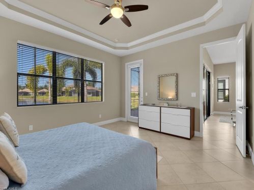 1641 Serrano Cir, Naples FL 34105-4953 exterior