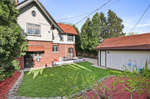 3019 Smt Ave, Milwaukee WI 53211-3463 exterior