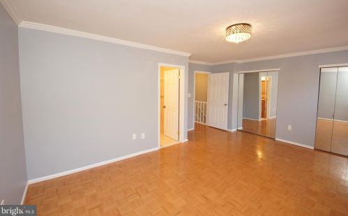 25 Jasmine Ct, Trenton NJ 08648-4808 exterior