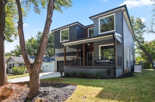 1557 Foote St, Atlanta, GA 30307-2816