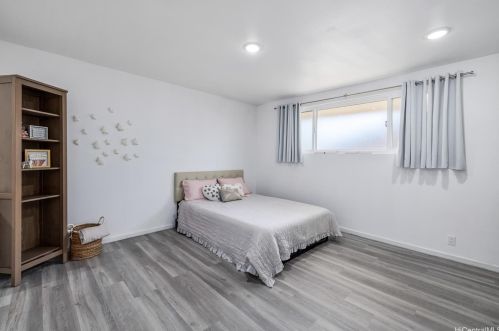 1490 Ala Leleu St, Honolulu HI  96818-1515 exterior