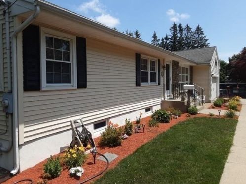 99 Zenith Dr, Worcester, MA 01602-3273