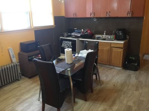 8034 Bishop St, Chicago IL 60643-1309 exterior