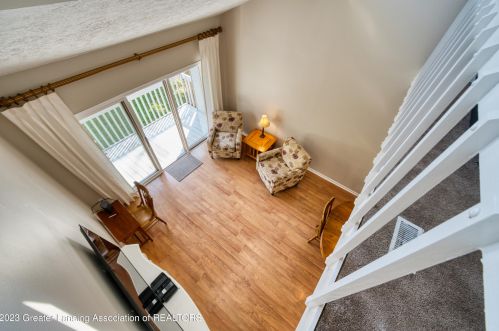 2444 Burcham Dr, East Lansing MI 48823-7246 exterior