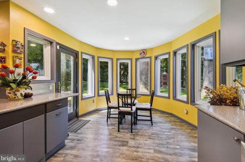 10316 Gainsborough Rd, Rockville MD 20854-4043 exterior