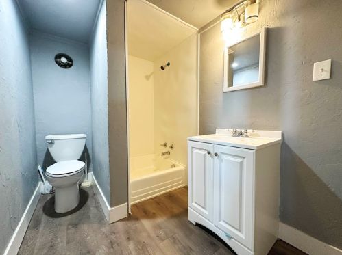 1906 Brownsville Rd, Pittsburgh PA 15210-4204 exterior