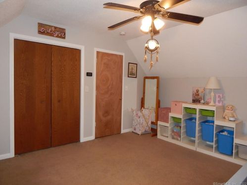 75 Bush Hl Rd, Exeter CT 06249-1210 exterior