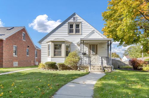 3765 15 St, Milwaukee WI 53206-2908 exterior