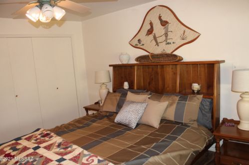 220 Paseo Seco, Green Valley AZ 85614-2714 exterior