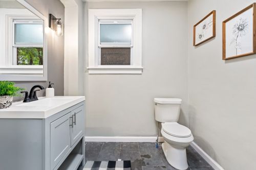 7344 Whipple St, Pittsburgh PA 15218-2054 exterior