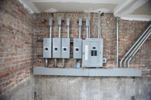 3939 Iowa St, Chicago IL 60651-3242 exterior