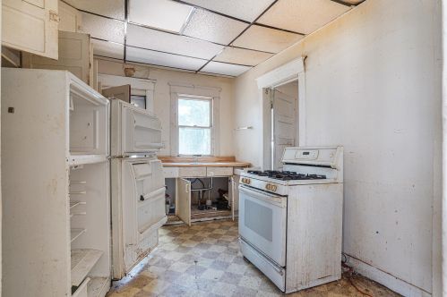 411 11 St, Grand Rapids MI 49504-4428 exterior