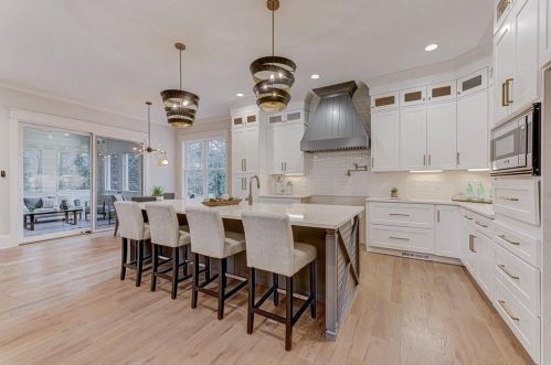 1649 Courtleigh Dr, Atlanta GA 30338-4902 exterior