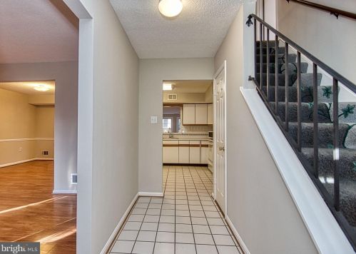 8530 Monticello Ave, Alexandria VA  22308-2201 exterior