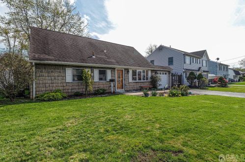 60 George Pl, Iselin, NJ 08830-1145