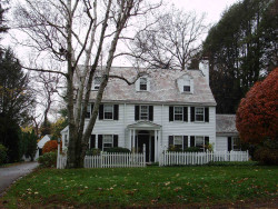 59 Claremont St, Newton, MA 02458-1925