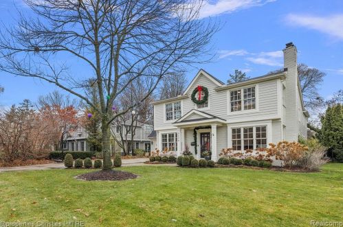 1174 Lakeside Dr, Bham MI 48009-1381 exterior