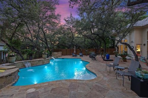 205 Champion Dr, Austin TX 78734-5103 exterior