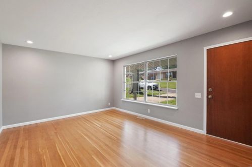 3919 Southern Aire Dr, Saint Louis MO 63125-4440 exterior