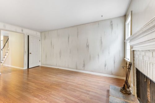 214 Allenberry Cir, Pittsburgh PA 15234-1002 exterior