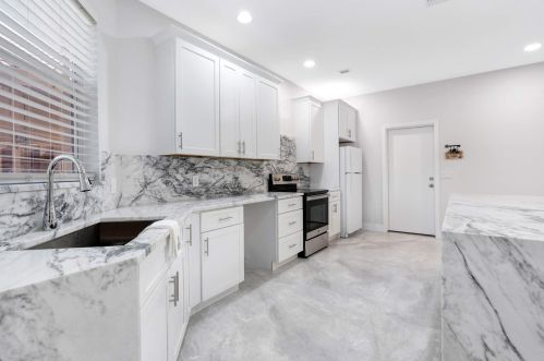 6617 25th Ter, Boca Raton FL  33496-2019 exterior