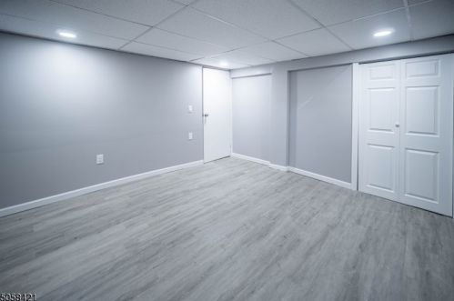 331 Haven Ave, Scotch Plains NJ  07076-1107 exterior