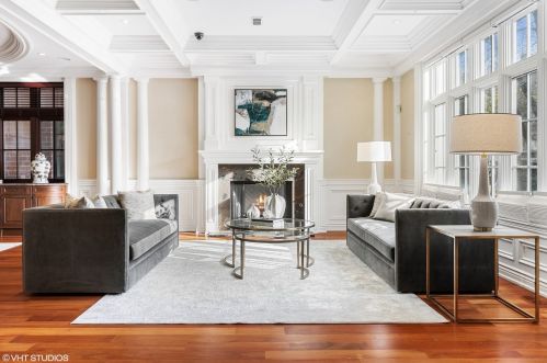 716 Schubert Ave, Chicago IL 60614-1247 exterior