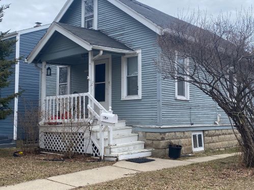 2354 73rd St, Milwaukee, WI 53219-1804